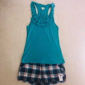 Real ruffled sleeveless top
